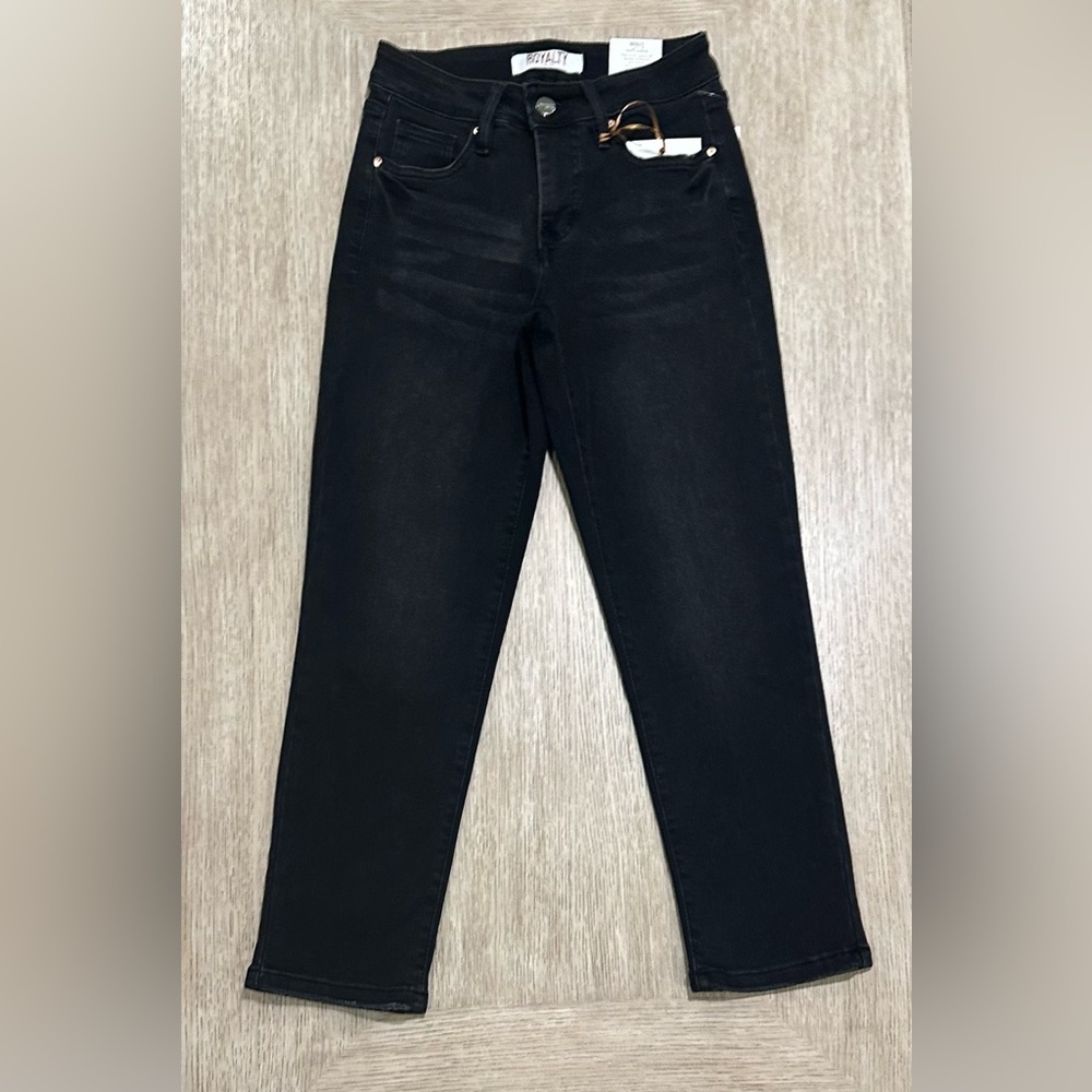 Royalty For Me. Black Straight-Leg Jeans. Size 27 (4) - Picture 5 of 7